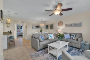 2bd 2ba 1st floor condo WALK TO BEACH